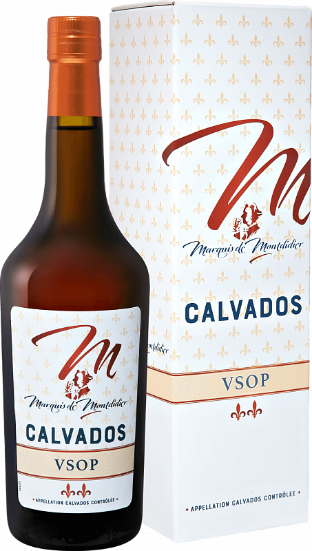 Маркиз Де Мондидье VSOP Кальвадос AOC в подарочной упаковке - 0.7 л